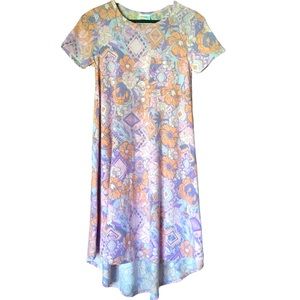 Pretty floral dress! LuLaRoe floral Carly Dress